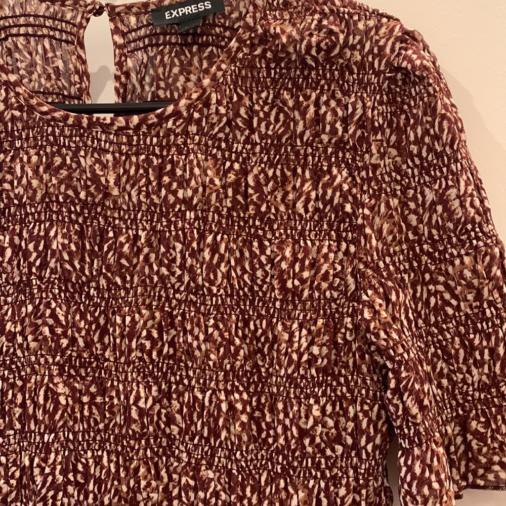 express blouse - Picture 2 of 3